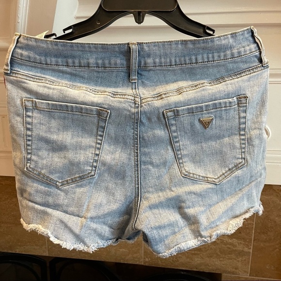 F: GUESS Women's Vintage Denim High-rise Light wash Shorts Sz 30 - Picture 2 of 12